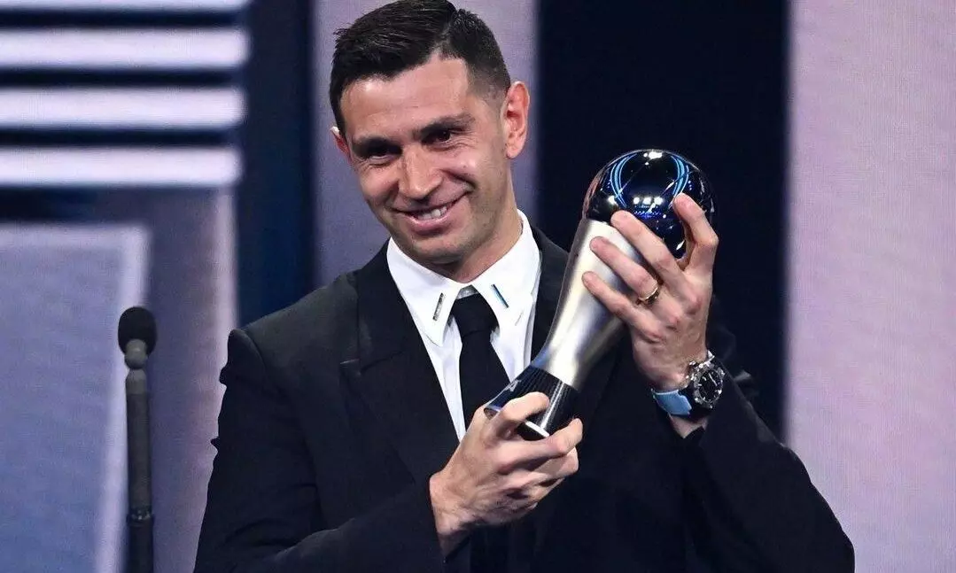 ടീമിൽ ഇടമുറക്കാ​ത്ത ഗണ്ണേഴ്സ് കാലം; കട്‍ലർക്കൊപ്പം വില്ലയിൽ പുതുപ്പിറവി- ലോകഗോളിയായി അർജന്റീനയുടെ സ്വന്തം എമി