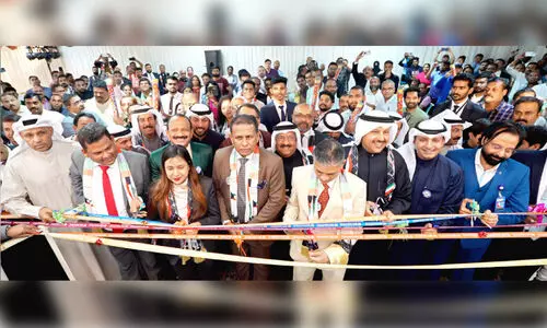 സൂ​പ്പ​ര്‍ മെ​ട്രോ മെ​ഡി​ക്ക​ല്‍ സെ​ന്റ​ര്‍   ഫ​ഹാ​ഹീ​ലി​ൽ തു​റ​ന്നു