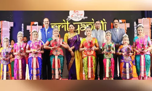 മ​നം​ക​വ​ർ​ന്ന് ഭ​ര​ത​നാ​ട്യം അ​ര​ങ്ങേ​റ്റം