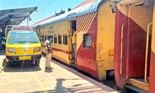 കണ്ണൂരിൽ ട്രാക്കുകൾക്ക് കൂടുതൽ ബലം