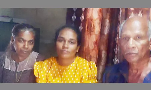 കൂട്ടുകാരിയുടെ മൃതദേഹം സംസ്കരിക്കാൻ സ്ഥലം വിട്ടുനൽകി വിദ്യാർഥിനി