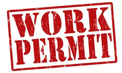 ഫെ​ബ്രു​വ​രി പ​കു​തി വ​രെ അ​നു​വ​ദി​ച്ച​ത്​ 4.95 ല​ക്ഷം വ​ർ​ക്​​   പെ​ർ​മി​റ്റു​ക​ൾ​