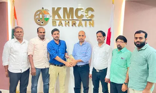 സി​ജു ജോ​ർ​ജി​ന് കെ.​എം.​സി.​സി യാ​ത്ര​യ​യ​പ്പ്