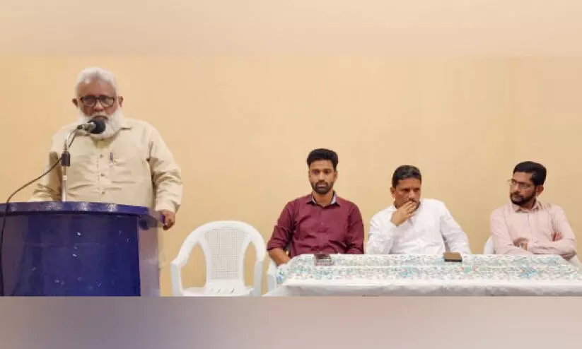 വി​ദ്യാ​ഭ്യാ​സം മൂ​ല്യ​ബോ​ധം ക​രു​പ്പി​ടി​പ്പി​ക്കു​ന്ന​താ​ക​ണം -എം.​ഐ. അ​ബ്ദു​ൽ അ​സീ​സ്