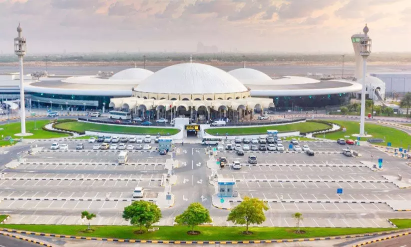 ‘സ്മാ​ർ​ട്ടാ​കാ​ൻ’ ഷാ​ർ​ജ വി​മാ​ന​ത്താ​വ​ളം