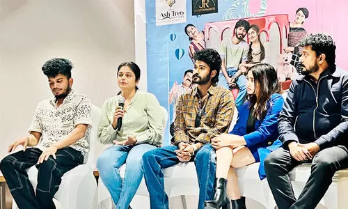 ‘ചെ​റി​യ സി​നി​മ​ക​ളെ പോ​ലും റി​വ്യൂ എ​ഴു​തി പ​രാ​ജ​യ​പ്പെ​ടു​ത്താ​ൻ ശ്ര​മം’