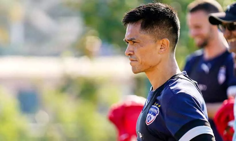 ആവേശത്തിലലിയാൻ കണ്ഠീരവ; ഗാലറിയിൽ ‘പൊടിപാറും’ ആവേശത്തിലലിയാൻ കണ്ഠീരവ; ഗാലറിയിൽ ‘പൊടിപാറും’