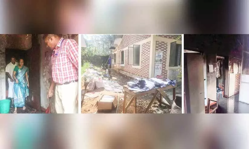 ചെ​ത്തി​പ്പു​ഴ വി​ല്ലേ​ജ് ഓ​ഫി​സി​ൽ തീ​പി​ടി​ത്തം