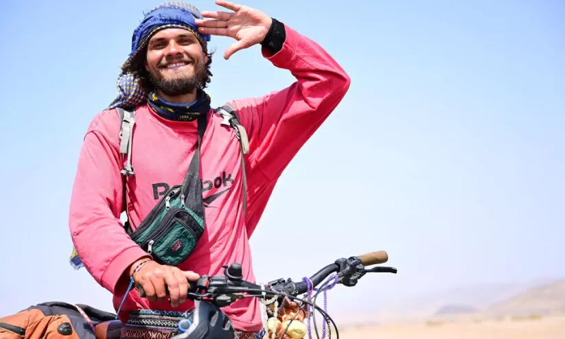 ജർമൻ സഞ്ചാരി ജാൻ റോസി സൈക്കിളിൽ സൗദിയിലെത്തി ജർമൻ സഞ്ചാരി ജാൻ റോസി സൈക്കിളിൽ സൗദിയിലെത്തി