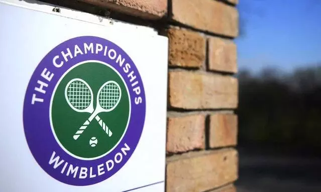 റഷ്യൻ വിലക്ക് ഉപേക്ഷിക്കുന്നു; വിംബിൾഡണിൽ റഷ്യ, ബെലറൂസ് താരങ്ങൾക്കും അവസരമൊരുങ്ങുന്നു റഷ്യൻ വിലക്ക് ഉപേക്ഷിക്കുന്നു; വിംബിൾഡണിൽ റഷ്യ, ബെലറൂസ് താരങ്ങൾക്കും അവസരമൊരുങ്ങുന്നു