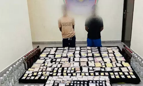 മ​യ​ക്കു​മ​രു​ന്നു​മാ​യി ര​ണ്ടു​പേ​ർ പി​ടി​യി​ൽ