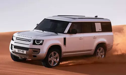 130 വാങ്ങാം 1.30 കോടിക്ക്; ലാൻഡ് റോവർ ഡിഫൻഡർ 130 ഇന്ത്യയിൽ