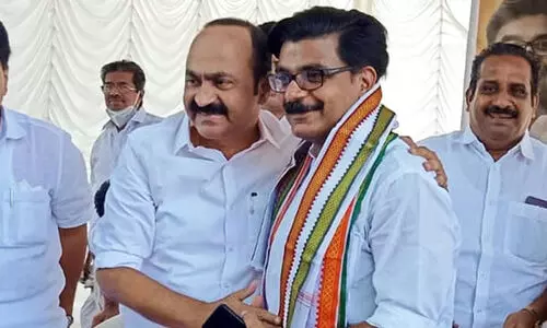 VD Satheesan, Mathew Kuzhalnadan