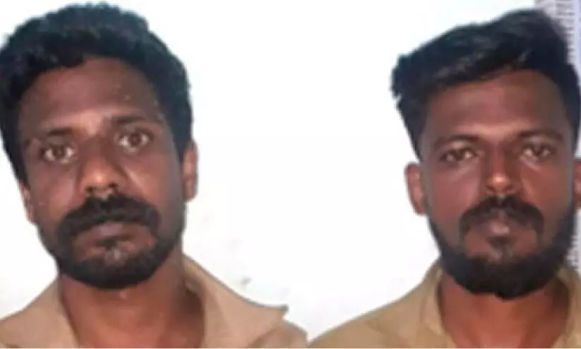 ഓ​ട്ടോ ഡ്രൈ​വ​റെ കൊ​ല​പ്പെ​ടു​ത്താ​ൻ ശ്ര​മം: ര​ണ്ടു​പേ​ർ അ​റ​സ്റ്റി​ൽ