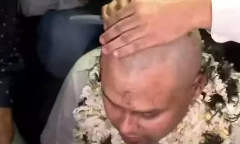 മമത അധികാരത്തിൽ നിന്ന് പുറത്താകുന്നത് വരെ മുടി വളർത്തില്ലെന്ന് കോൺഗ്രസ് വക്താവ് മമത അധികാരത്തിൽ നിന്ന് പുറത്താകുന്നത് വരെ മുടി വളർത്തില്ലെന്ന് കോൺഗ്രസ് വക്താവ്