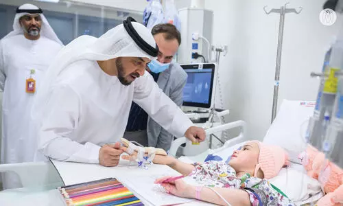 ചികിത്സയില്‍ കഴിയുന്ന ഭൂകമ്പ ബാധിതരെ ശൈഖ് ഹംദാന്‍ ബിന്‍ സായിദ് സന്ദര്‍ശിച്ചു