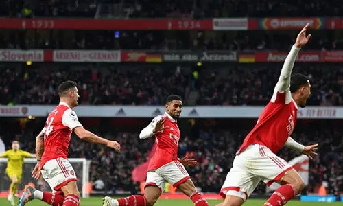 പൊരുതിക്കയറി ആഴ്സനൽ; സിറ്റിക്കും ചെൽസിക്കും ജയം