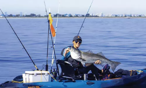 ആഘോഷം ഫുൾ വെള്ളത്തിൽ; മീൻപിടിത്തക്കാരേ, ഇതിലേ ഇതിലേ...