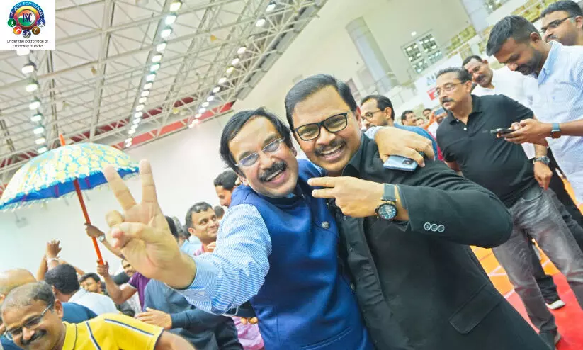 കളിക്കളത്തിൽ ക്യാപ്റ്റനായി ഇ.പി കളിക്കളത്തിൽ ക്യാപ്റ്റനായി ഇ.പി