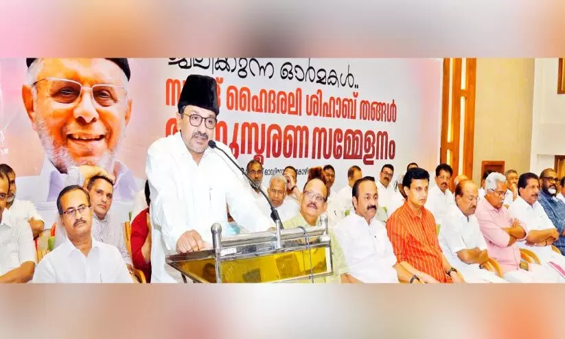 പാവങ്ങളുടെ കണ്ണീരൊപ്പുന്ന രാഷ്ട്രീയമാണ് പാണക്കാട് കുടുംബത്തിന്റേത് -വി.ഡി. സതീശൻ