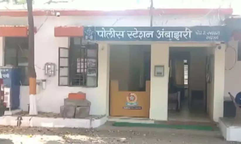 നാഗ്പൂരിൽ 15 വയസുകാരി യൂ ട്യൂബിൽ നോക്കി പ്രസവിച്ച് കുഞ്ഞിനെ കൊലപ്പെടുത്തി പെട്ടിയിൽ സൂക്ഷിച്ചു