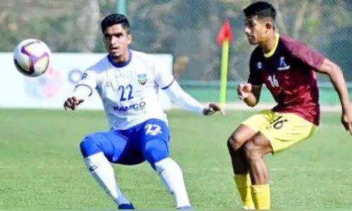 സന്തോഷ് ട്രോഫി; പ്രവാസികള്ക്ക് അഭിമാനമായി ജേക്കബ് ജോണ് കാട്ടൂക്കാരന് സന്തോഷ് ട്രോഫി; പ്രവാസികള്ക്ക് അഭിമാനമായി ജേക്കബ് ജോണ് കാട്ടൂക്കാരന്