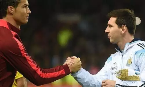 ‘മെസ്സിയാണ് എത്രയോ മികച്ചവൻ’- ആരാധകന്റെ വാക്കുകളോട് ക്രിസ്റ്റ്യാനോയുടെ പ്രതികരണമിങ്ങനെ