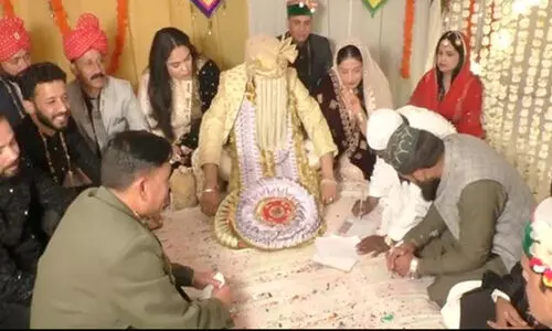 സ്വന്തം മതാചാര പ്രകാരം മുസ്ലീം യുവാവിനും യുവതിക്കും ക്ഷേത്രത്തിൽ വിവാഹം