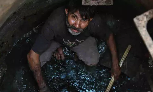 യു.പിയിൽ ഇനി മനുഷ്യർക്ക് പകരം കേരളത്തിൽനിന്നുള്ള റോബോട്ടുകൾ സെപ്റ്റിക് ടാങ്കുകൾ വൃത്തിയാക്കും