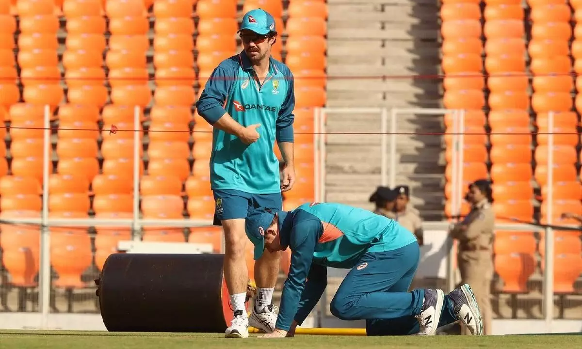 നാലാം ടെസ്റ്റ്: അഹമ്മദാബാദിൽ പിച്ചൊരുക്കൽ തകൃതിയിൽ- വിക്കറ്റ് ഇന്ത്യയെ തുണക്കുമോ?