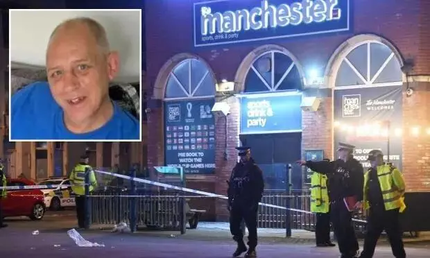 ഫുട്ബാൾ ആവേശം അതിരുവിട്ടു; ആരാധകർ പബ്ബിൽ ഏറ്റുമുട്ടി- ഒരാൾ മരിച്ചു ഫുട്ബാൾ ആവേശം അതിരുവിട്ടു; ആരാധകർ പബ്ബിൽ ഏറ്റുമുട്ടി- ഒരാൾ മരിച്ചു