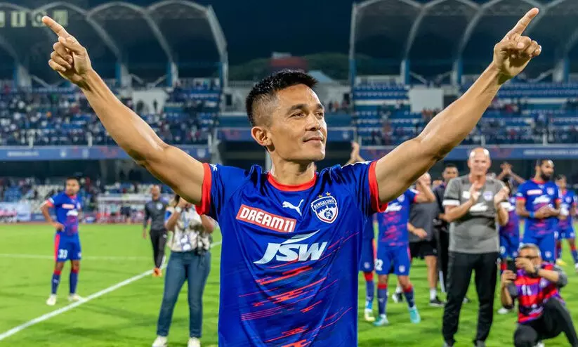 രക്ഷകനായി സുനിൽ ഛേത്രി; ആദ്യ പാദത്തിൽ ബംഗളൂരു; മുംബൈ തോൽവി ഒരു ഗോളിന്