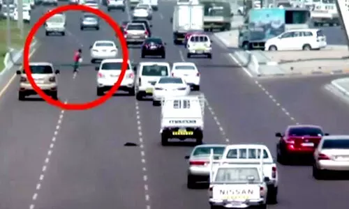 തോന്നുംവിധം റോഡ് ക്രോസ് ചെയ്യരുത്; 400 ദിര്‍ഹം പിഴചുമത്തും