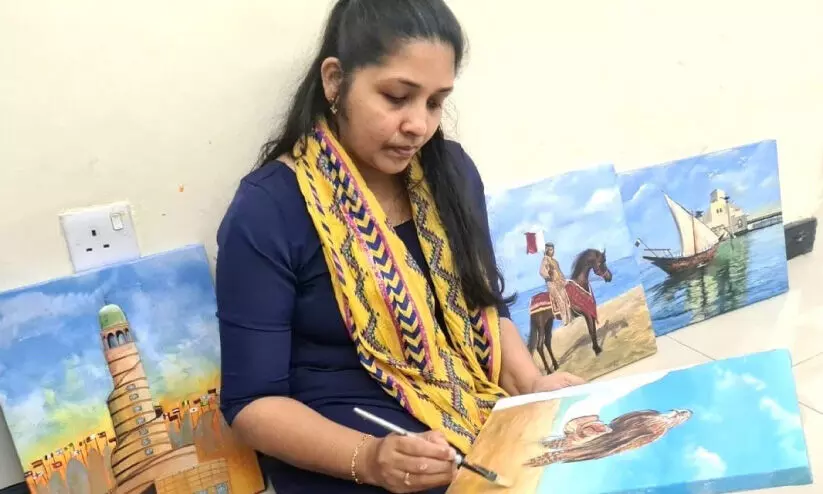 നാട്ടോർമകളും മരുഭൂമിയും നിറയുന്ന നീതുവിന്റെ കാൻവാസ് നാട്ടോർമകളും മരുഭൂമിയും നിറയുന്ന നീതുവിന്റെ കാൻവാസ്