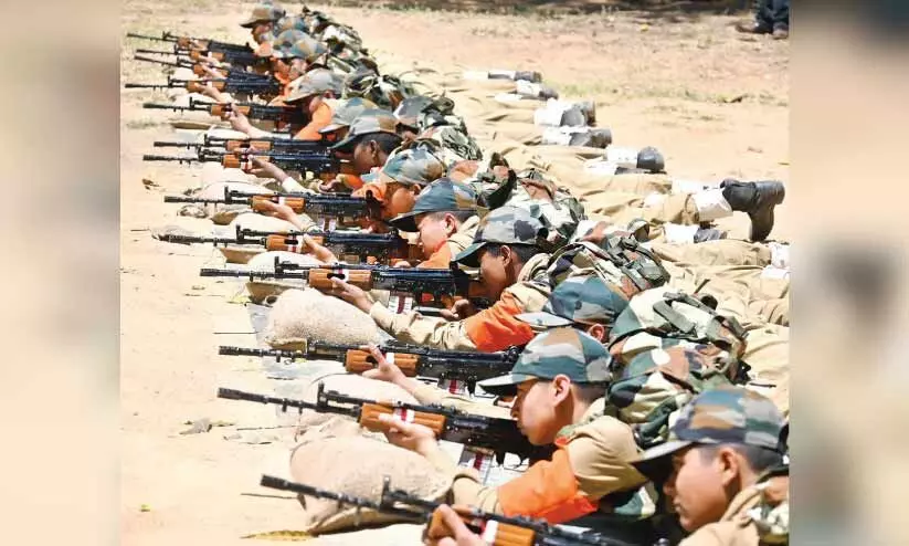 രാഷ്ട്രീയ മിലിട്ടറി സ്കൂളിൽ ഒരു വർഷം പൂർത്തിയാക്കി പെൺകുട്ടികളുടെ ആദ്യ ബാച്ച് രാഷ്ട്രീയ മിലിട്ടറി സ്കൂളിൽ ഒരു വർഷം പൂർത്തിയാക്കി പെൺകുട്ടികളുടെ ആദ്യ ബാച്ച്