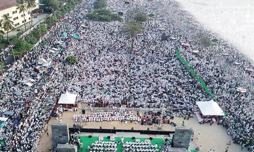 മുസ്ലിംലീഗ് സംഘടിപ്പിച്ച വഖ്ഫ് സംരക്ഷണ റാലി മുസ്ലിംലീഗ് സംഘടിപ്പിച്ച വഖ്ഫ് സംരക്ഷണ റാലി