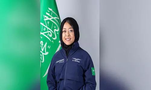 പെൺകരുത്തി​​ന്റെ നാ​ൾ​വ​ഴി​ക​ൾ