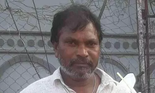 ട്രാഫിക് പിഴ ഒടുക്കാത്തതിന് ബൈക്ക് കസ്റ്റഡിയിലെടുത്തു; മനോവിഷമത്തിൽ കൂലിപ്പണിക്കാരൻ ആത്മഹത്യ ചെയ്തു