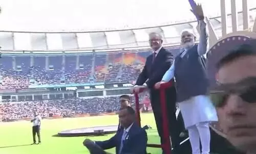 നാലാം ടെസ്റ്റിൽ കാണികളായി പ്രധാനമന്ത്രിമാർ; നരേന്ദ്ര മോദിയും ആന്റണി ആൽബനീസും സ്റ്റേഡിയത്തിൽ