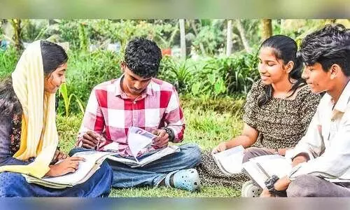 ഇനി പരീക്ഷച്ചൂട്;  എസ്​.എസ്​.എൽ.സി പരീക്ഷകൾ ഇന്നുമുതൽ