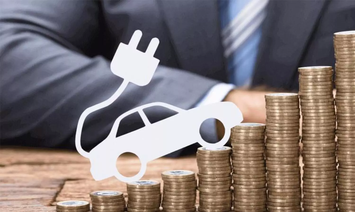 എഞ്ചിനും ഗിയർ ബോക്സും വേണ്ട, പെട്രോൾ ടാങ്കും പമ്പും വേണ്ട; എന്നിട്ടും ഇലക്ട്രിക് കാറുകൾക്ക് എന്താണ് ഇത്ര വില -കുറിപ്പ് വൈറൽ