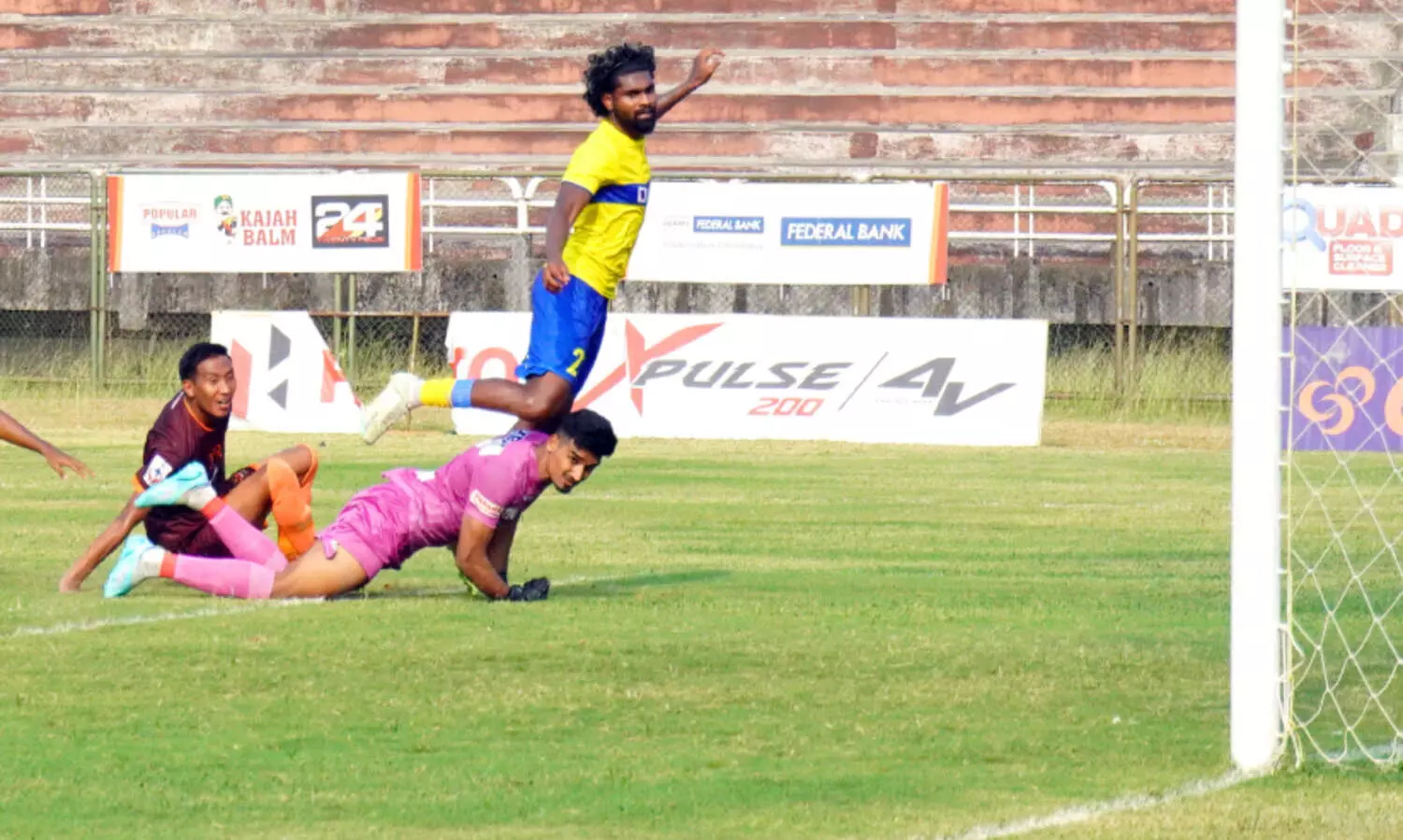 കെ.പി.എൽ: ബ്ലാസ്റ്റേഴ്സിനെ വീഴ്ത്തി ഗോകുലം സെമിയിൽ