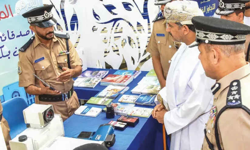 ദോ​ഫാ​റി​ൽ ജി.​സി.​സി ട്രാ​ഫി​ക് വാ​രാ​ച​ര​ണം