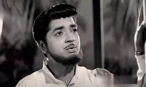 ‘മാ​​ന​​ത്തെ മ​​ണ്ണാ​​ത്തി​​ക്കൊ​​രു പൂ​​ത്താ​​ലി കി​​ട്ടി’ -49