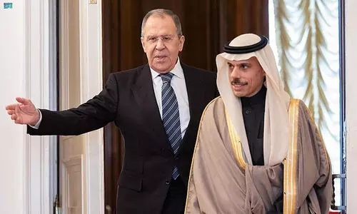 Amir Faisal bin Farhan, Sergey Lavrov