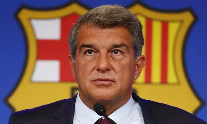 മുൻ റഫറിക്ക് പണം നൽകിയെന്ന്; ബാഴ്സലോണ കുരുക്കിൽ; അഴിമതി കുറ്റം ചുമത്തി