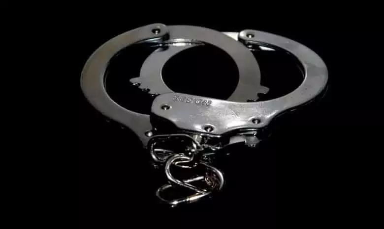 ഹോളി ആഘോഷത്തിനിടെ ജപ്പാൻ സ്വദേശിനിയോട് അപമര്യാദയായി പെരുമാറിയ മൂന്നുപേർ പിടിയിൽ ഹോളി ആഘോഷത്തിനിടെ ജപ്പാൻ സ്വദേശിനിയോട് അപമര്യാദയായി പെരുമാറിയ മൂന്നുപേർ പിടിയിൽ