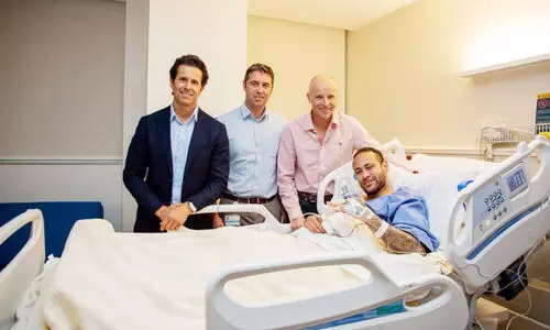 നെ​യ്മ​റി​ന്റെ ശ​സ്ത്ര​ക്രി​യ പൂ​ർ​ത്തി​യാ​യി