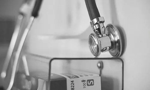 ഹിമാചൽ പ്രദേശിൽ വിഷക്കായ കഴിച്ച് 12 കുട്ടികൾ ആശുപത്രിയിൽ