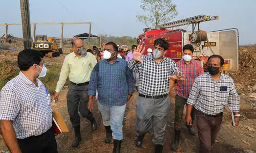 ബ്രഹ്മപുരത്ത് പുകയണക്കാൻ ഏറ്റവും ഫലപ്രദം നിലവിലെ രീതി തന്നെയെന്ന് വിദഗ്ധ സമിതി